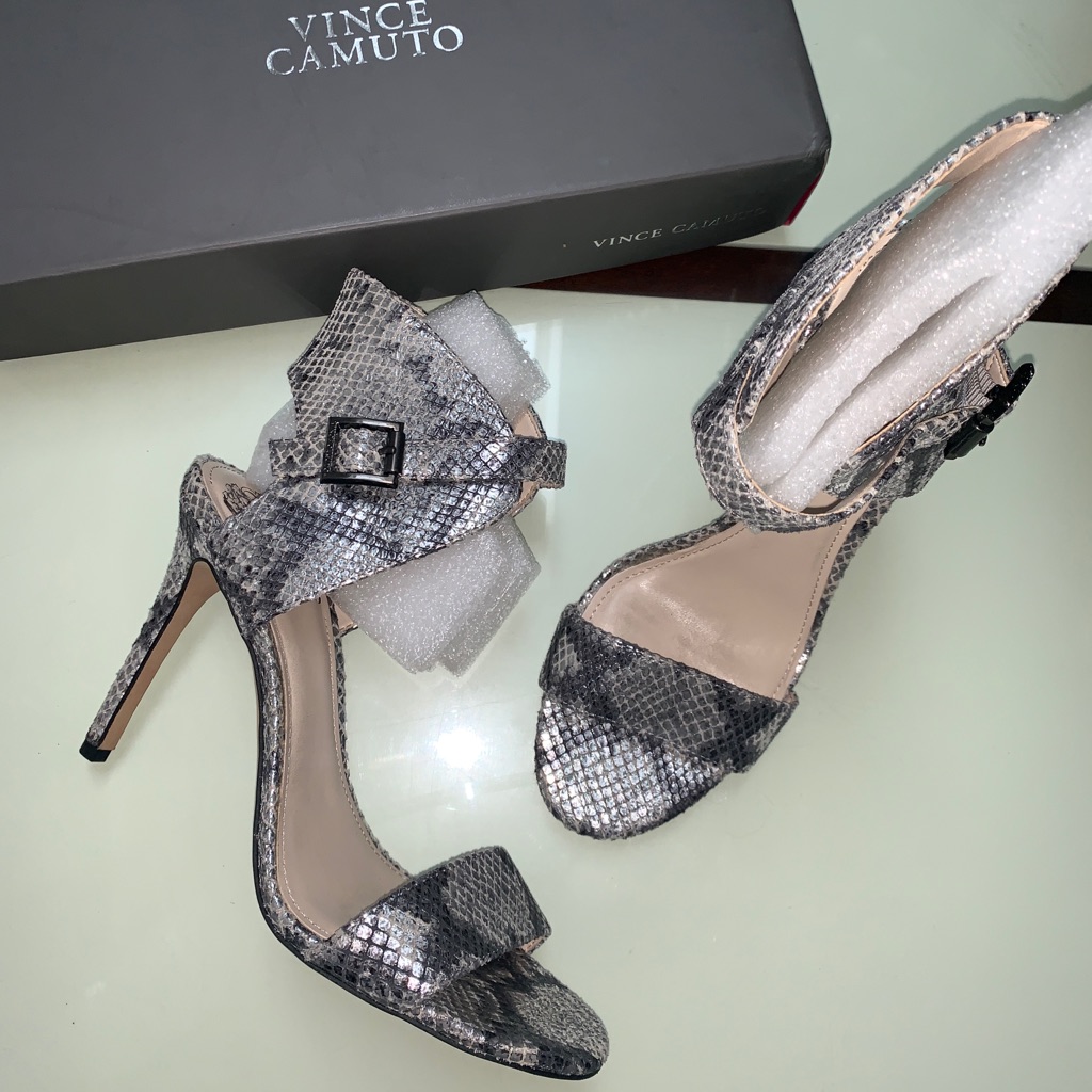 Nwt Vince Camuto Exotic Pewter Heels In Size 7